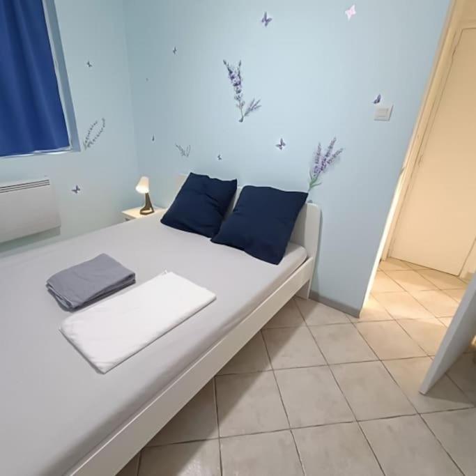 Apartment T3 Equipe Avec Petit Balcon
